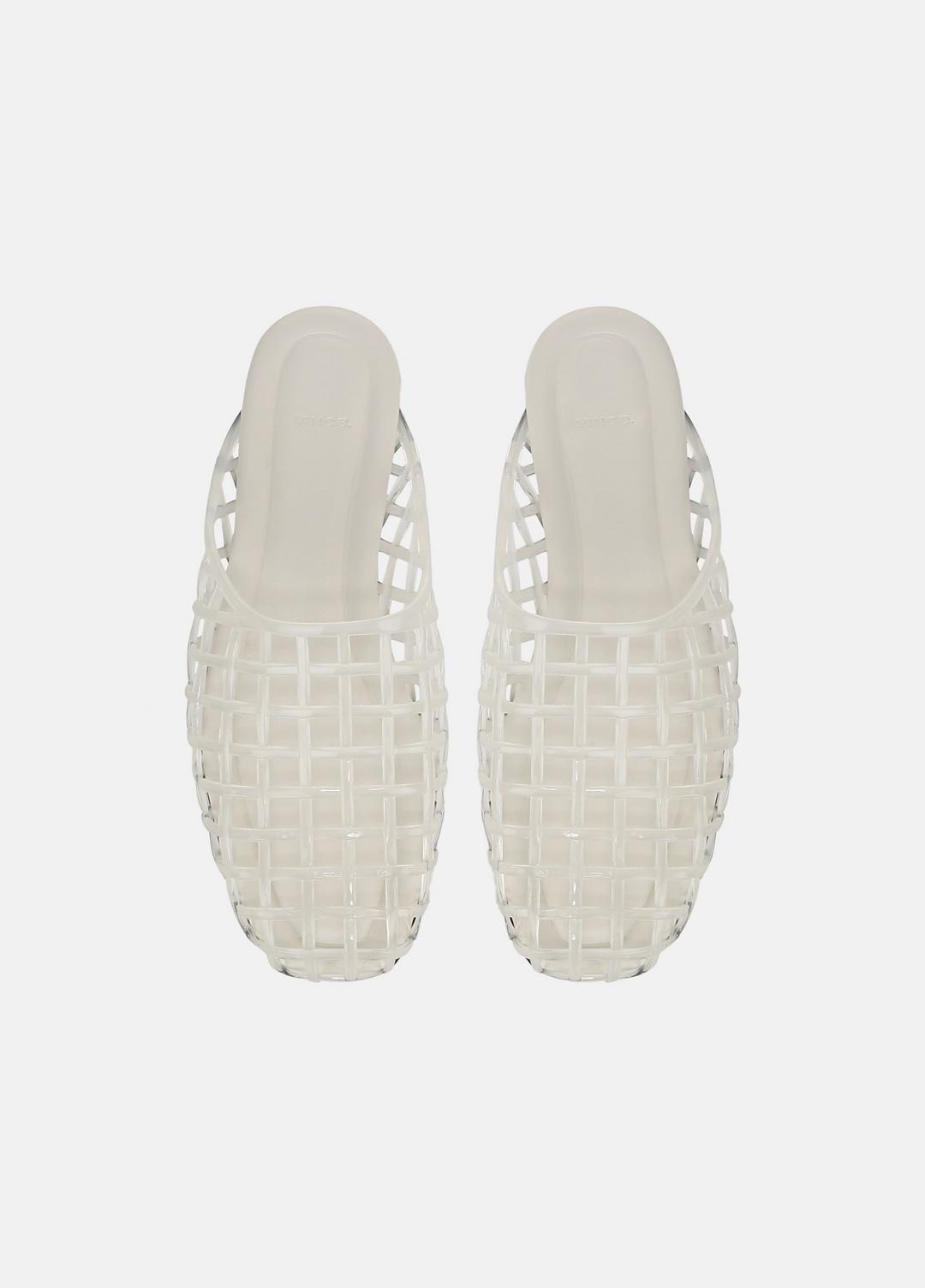 VINCE Classic - Barcelona Jelly Sandal in Sandals