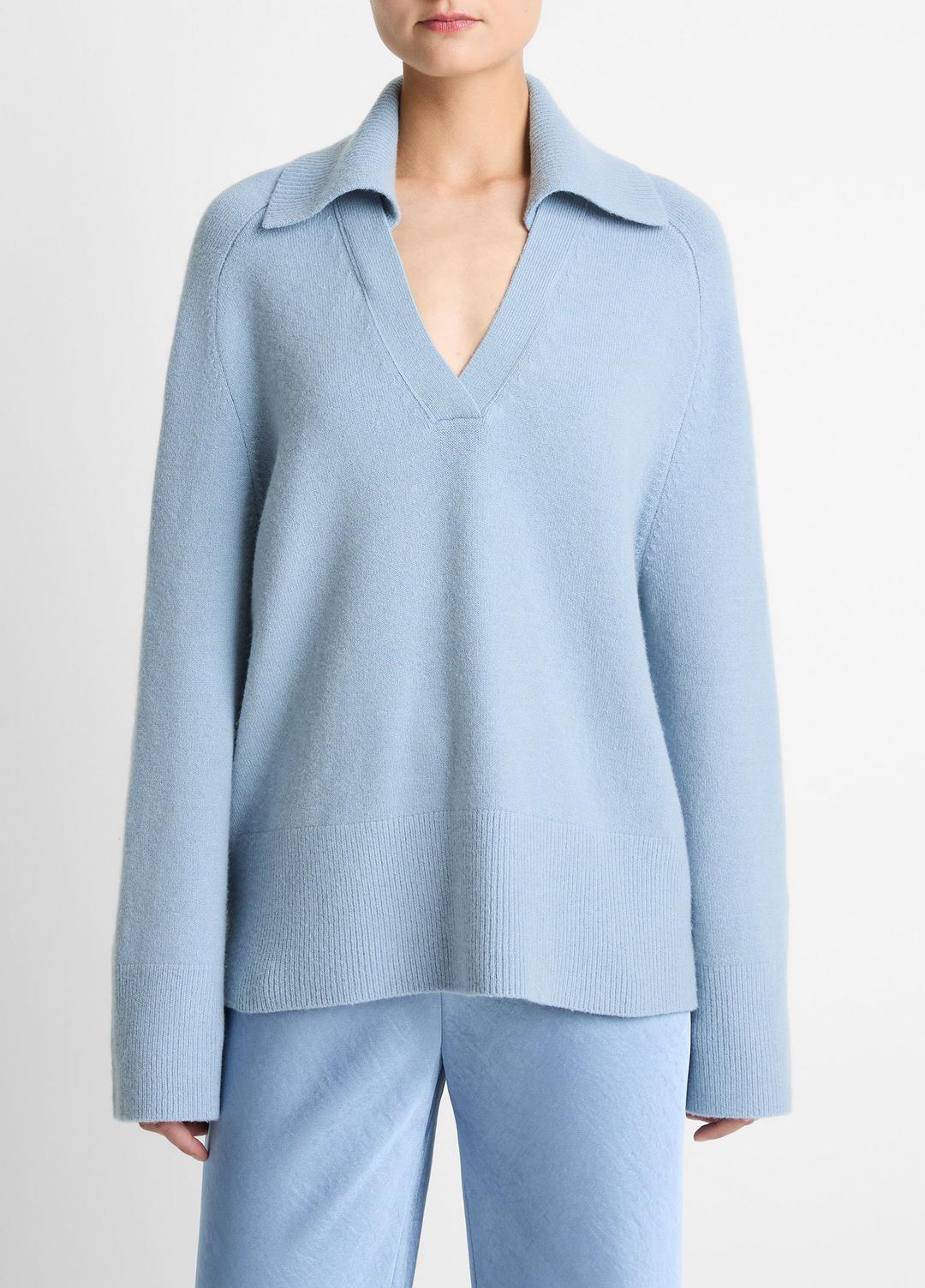 VINCE Essential - Wool & Cashmere-Blend Oversized Polo Sweater in V-Neck