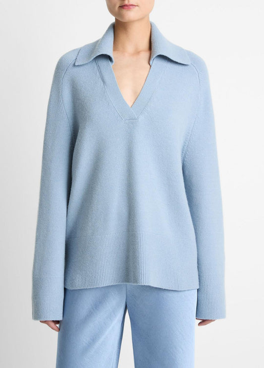VINCE Essential - Wool & Cashmere-Blend Oversized Polo Sweater in V-Neck