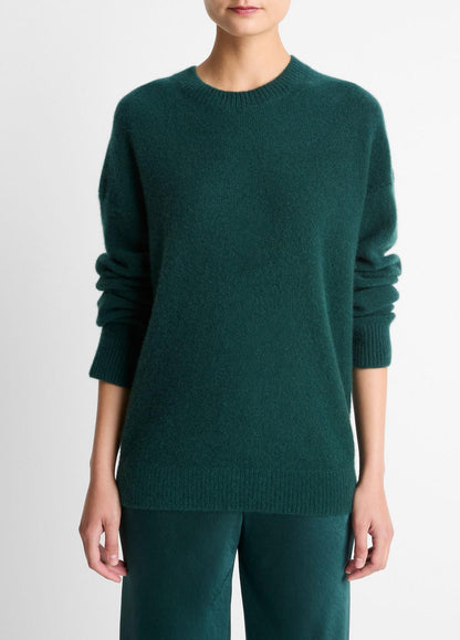 VINCE Special Offer - Plush Cashmere Crew Neck Sweater in Crew Neck