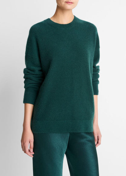 VINCE Special Offer - Plush Cashmere Crew Neck Sweater in Crew Neck