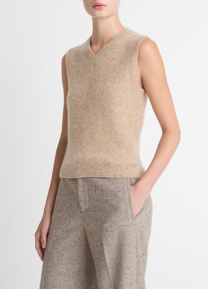 VINCE Exclusive - Donegal Plush Cashmere Sweater Vest in V-Neck