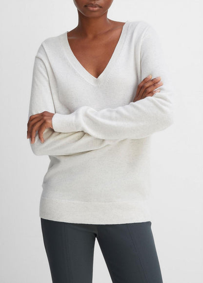 VINCE Recommended - Cashmere Weekend V-Neck Sweater in V-Neck