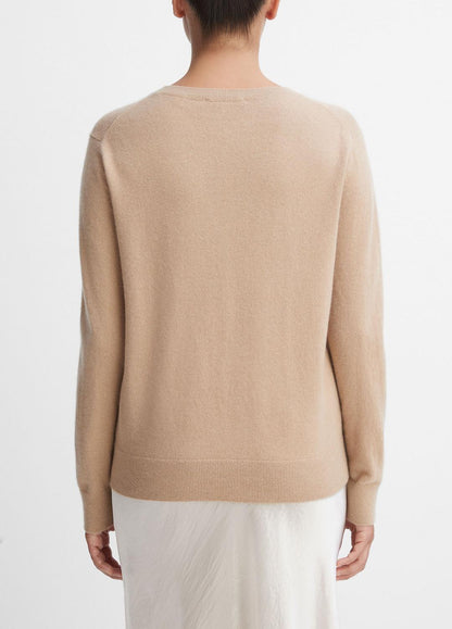 VINCE Essential - Cashmere Weekend V-Neck Sweater in V-Neck