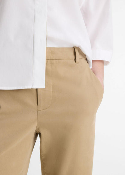 VINCE Customer Favorite - Avery Mid-Rise Italian Stretch-Cotton Chino Pant in Trousers