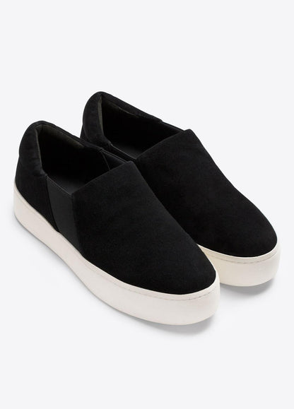 VINCE New - Suede Warren Sneaker in Sneakers