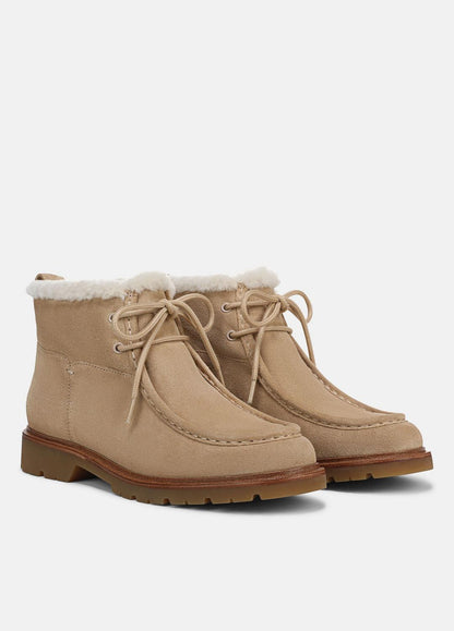VINCE Great Value - Sierra Lug-Sole Boot in Boots