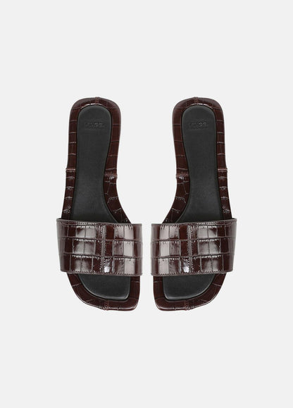 VINCE Sale - Valeria Croc-Embossed Leather Slide Sandal in Sandals