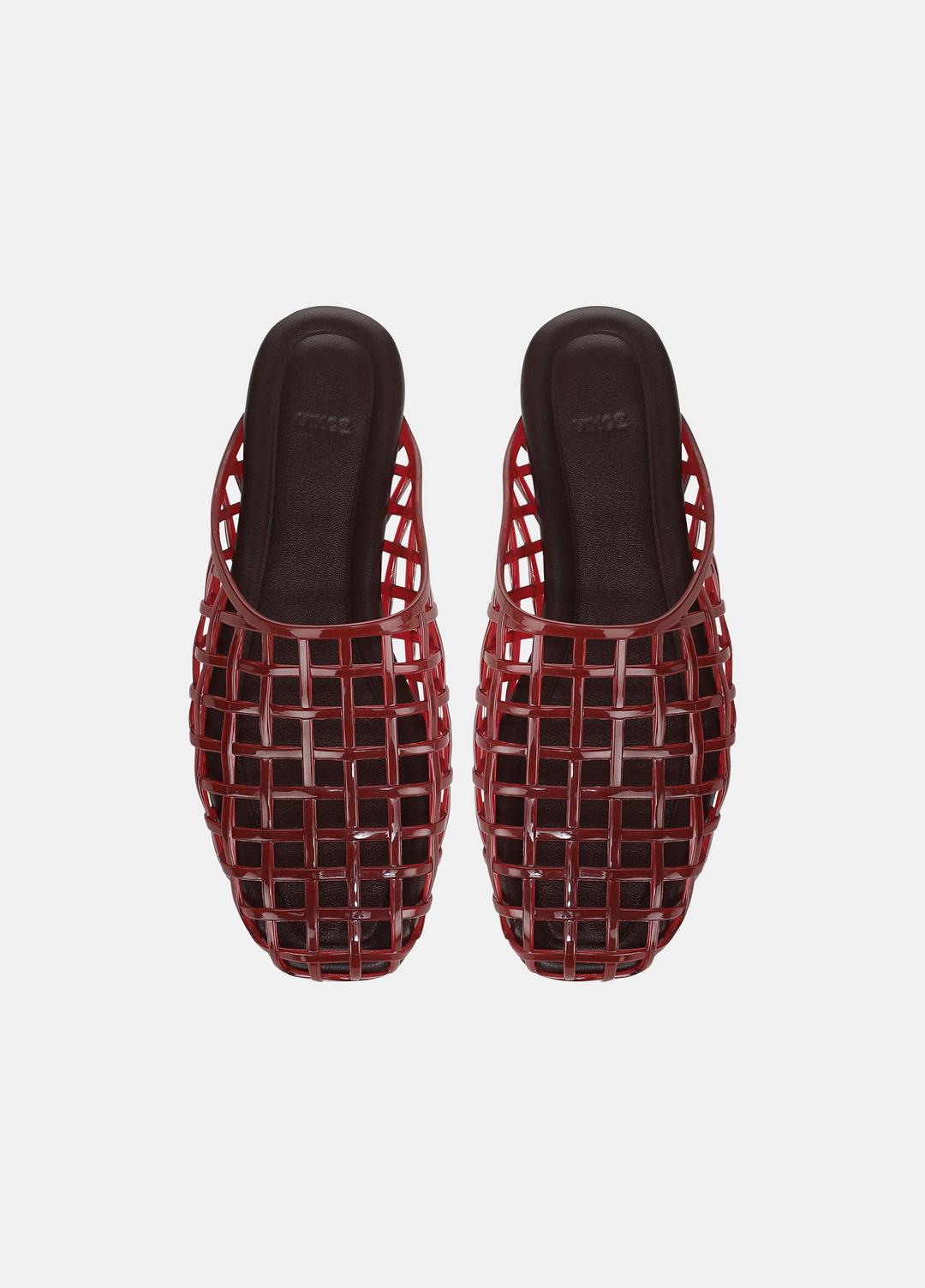 VINCE Quality - Barcelona Jelly Sandal in Sandals