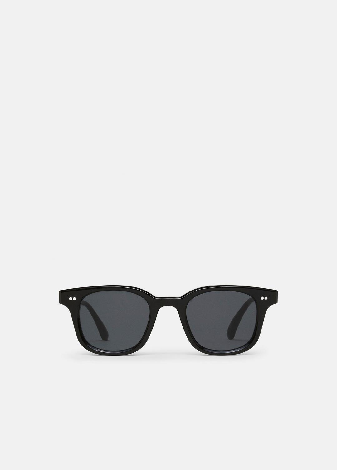 VINCE Best Seller - Chimi 02 Sunglasses in Sunglasses