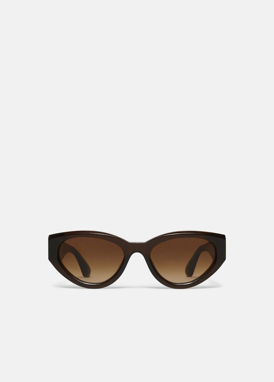 VINCE Special Offer - Chimi 06 Sunglasses in Sunglasses