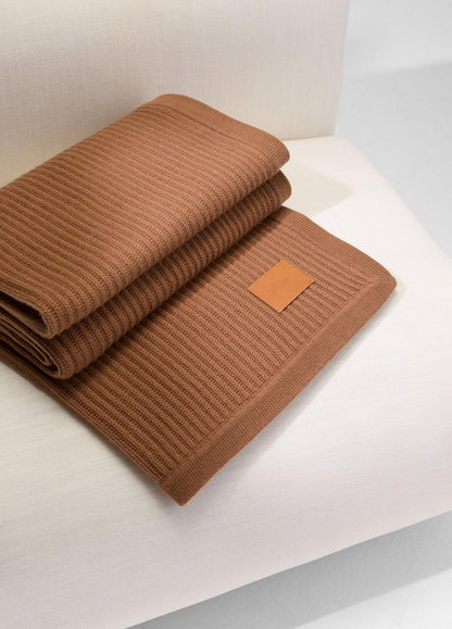 VINCE Recommended - Wool and Cashmere Cardigan-Stitch Throw in Pillows & Blankets