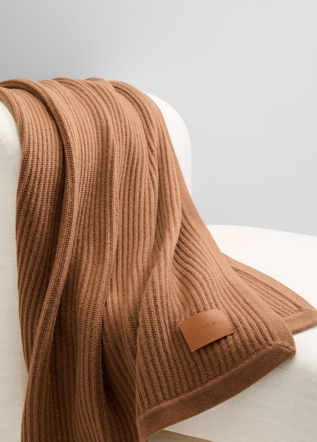 VINCE Recommended - Wool and Cashmere Cardigan-Stitch Throw in Pillows & Blankets