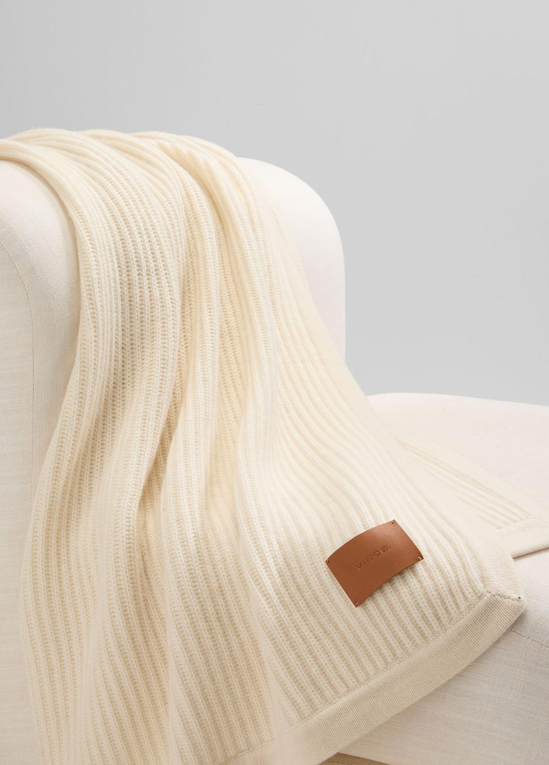 VINCE Popular - Wool and Cashmere Cardigan-Stitch Throw in Pillows & Blankets