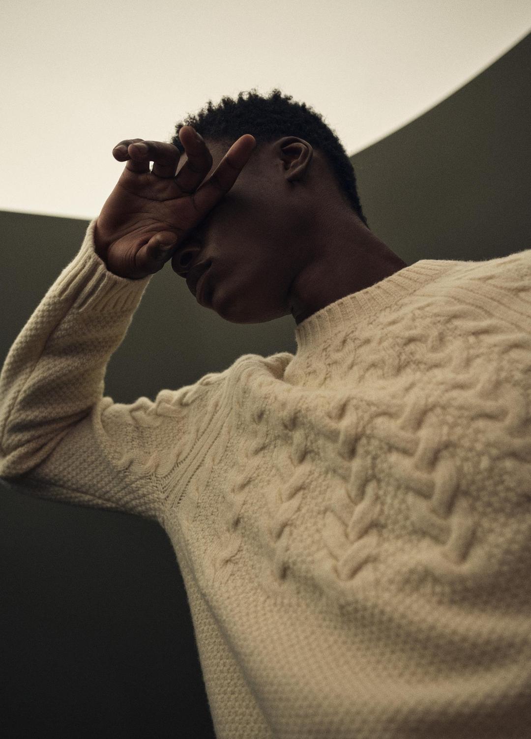 VINCE Featured - Airspun Merino Wool Cable-Yoke Sweater in Crew Neck