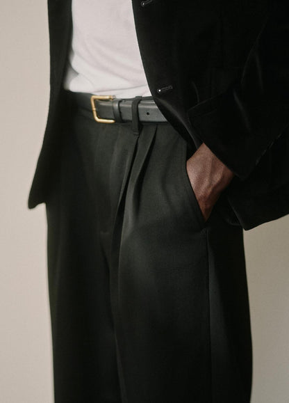 VINCE Signature - Wool Double-Pleat Suiting Trouser in Trousers